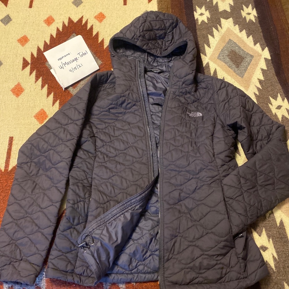 Women’s North face Thermo-ball hoodie